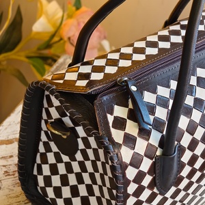 Sacs à main en cuir véritable Venus : Grande capacité, imperméables, de luxe, portables, faits main, style western, à motifs floraux – Nouveauté très prisée pour les voyages et l'extérieur - Product Image 4