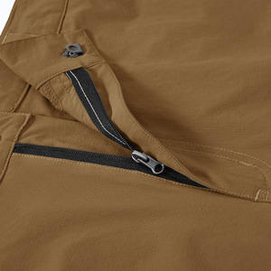 Pantalones Cortos de Trabajo Cómodos para Hombre, Hechos a Medida con Tela Suave de Mezcla de Algodón, con Múltiples Bolsillos para un Trabajo Relajado - Product Image 3