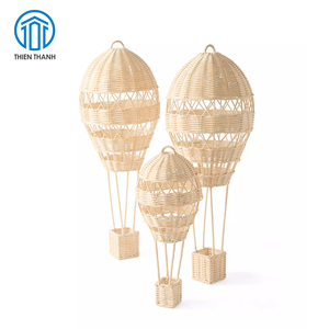 Décoration murale suspendue en rotin faite à la main en forme de montgolfière, pour chambre d'enfant, décoration intérieure, vente en gros - Product Image 1