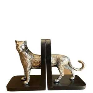 Paire d'entretoises pour livres en bronze pour enfants, design artistique sculptural, décoratives, faites à la main, écologiques, d'inspiration littéraire, pour la maison - Product Image 5