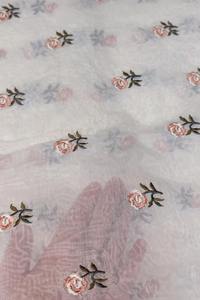 Tela de Chifón Bordada Malty Dobby, 100% Poliéster, Transpirable, Ecológica, para Bodas, Color Personalizado, Suministro Textil, Exportaciones - Product Image 4