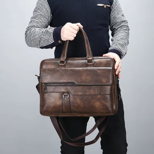 Bolso de cuero para portátil con diseño ligero y compartimentos espaciosos, perfecto para profesionales, trabajo de oficina y viajes diarios. - Product Image 2
