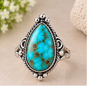 Anillo de Plata con Turquesa Mohave, Anillo de Plata de Ley 925 con Turquesa, Anillo con Gema Azul en Forma de Lágrima, Anillo Boho, Estilo Suroeste - Product Image 2