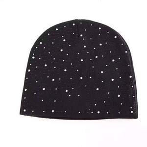 Bonnet en tricot tendance orné de pierres brillantes, bonnet d'hiver confortable en tricot avec accent en strass glamour - Product Image 5