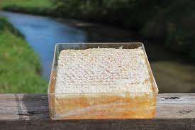 Miel naturel de style brut pour les détaillants, les distributeurs et les acheteurs en gros avec des solutions d'emballage flexibles - Product Image 6