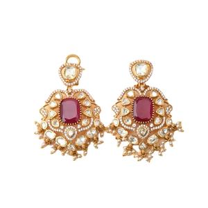 El mejor distribuidor del mundo ofrece motivos florales, pendientes de moissanita con tachuelas de piedra multicolor chapados en oro para niñas, Ropa Étnica - Product Image 1