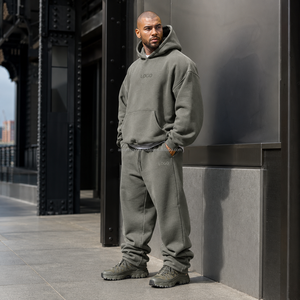 Ensemble deux pièces streetwear personnalisé avec logo brodé, épaules tombantes, en molleton double face brossé, ourlets et poignets côtelés, vente en gros OEM, nouveauté - Product Image 2