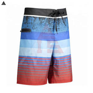 Fabricante de pantalones cortos de malla con diseño personalizado OEM, pantalones cortos sublimados personalizados de alta calidad, pantalones cortos de malla para hombre hasta la rodilla para verano. - Product Image 4