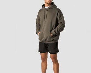 Sweat-shirt pour homme en tissu durable, coupe classique, anti-plis, léger, confortable, style streetwear, avec un style optimal - Product Image 1