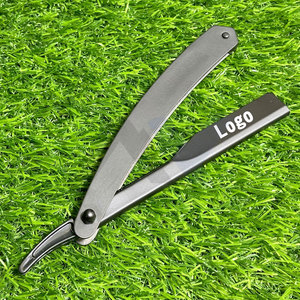 Navaja de Barbero Ecológica Personalizable con Hoja Reutilizable y Logotipo OEM para Corte de Barba - Product Image 3