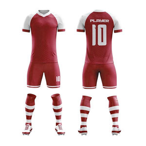 ชุดเสื้อฟุตบอลและกางเกงขาสั้นแบบ OEM สั่งทำได้ พร้อมบริการสกรีนลายแบบ Sublimation ชุดฟุตบอลน้ำหนักเบา ระบายเหงื่อได้ดี สำหรับทีมกีฬา - Product Image 3