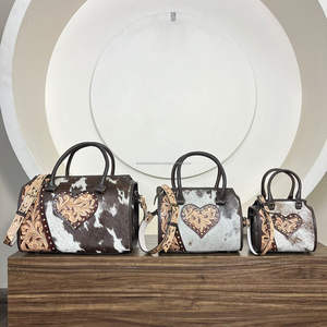 Bolso de Hombro Cruzado de Cuero Genuino de Vaca Grabado a Mano Estilo Western Vintage 2026 con Corazón Tachonado y Pelo para Mujer - Product Image 5