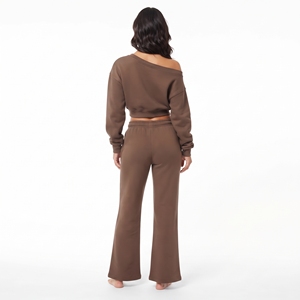 Ensemble deux pièces pour femme de haute qualité, haut court à manches longues et pantalon de jogging à jambes larges, logo brodé personnalisé - Product Image 4