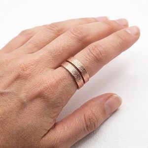 Anillo Terapéutico de Cobre Puro, Minimalista y Texturizado, para Uso Unisex, para Comodidad en las Articulaciones - Product Image 4