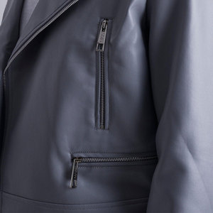 Chaqueta de Moto de Cuero PU para Hombre, Corte Ajustado, Cuello Camisero, Cierre de Cremallera, Manga Regular, Estilo Otoñal, Color Sólido - Product Image 5