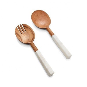 Artizon Studio - Serveur à salade en résine fait main avec options de couleur et de taille personnalisées, compatible lave-vaisselle, micro-ondes et four, finition polie - Product Image 1