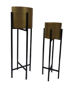 Pot de fleurs moderne en métal avec support en fer finition dorée, porte-plante d'intérieur pour salon, balcon, bureau, décoration de la maison. - Product Image 3