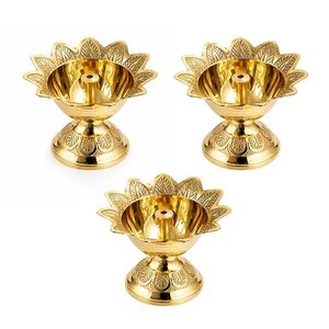 Ensemble de 3 lampes à huile en laiton faites à la main, style lotus, décoratives traditionnelles indiennes, pour la maison - Product Image 4
