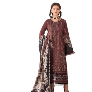 Pure Lawn Cotton and Fancy Patch Work Colección de trajes pakistaníes Ropa india y pakistaní - Product Image 1