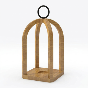 Farol de madera rústico con arco, marco de veta natural, diseño de jaula abierta y anillo superior negro para un toque de estilo rústico. - Product Image 3