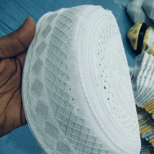 Chapeau de prière islamique en coton tricoté, motif uni, strass, tissu respirant en maille extensible, toutes saisons, traditionnel - Product Image 6