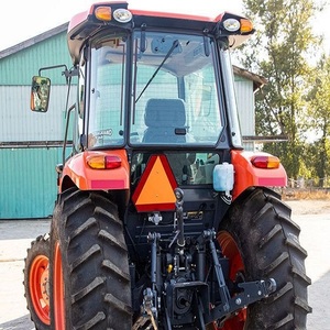 Tracteur agricole Kubota M7060 4x4 à vendre à prix très avantageux - Product Image 1