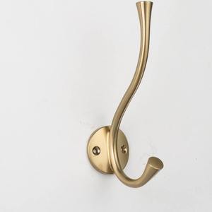 Porte-manteau mural flexible simple de style vintage, crochets pour manteaux, base en fonte dorée antique PVD, pour salle de bain, cuisine, armoire - Product Image 1