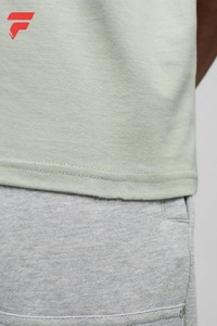 Camiseta moderna de manga corta con cuello redondo para hombre, ropa informal, diseño cómodo, suave y transpirable, perfecto para uso diario y viajes - Product Image 5