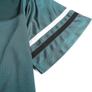 เสื้อยืดคอกว้างแขนสั้นทรงสปอร์ตสำหรับผู้ชาย สีเขียวล้วน ระบายอากาศได้ดี ผลิตจากผ้าโพลีเอสเตอร์ถัก ทรงปกติ - Product Image 3