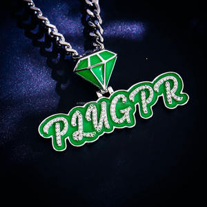 Collar con colgante de diseñador para hombre, con diamante moissanita, plata de ley 925, esmalte verde, joyería con diseño de letras, para compradores internacionales - Product Image 1