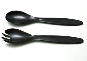 Ensemble de 2 cuillères à salade en corne, design élégant, fabriquées à la main à partir de corne de buffle naturelle, à prix raisonnable. - Product Image 6
