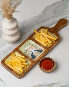 Grande assiette de service en bois pour plateau à fromages, apéritifs et décoration de table - Product Image 1