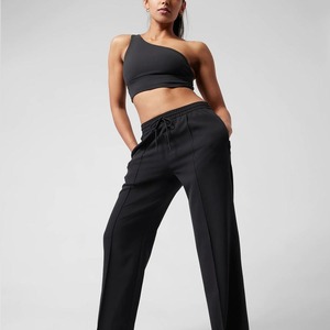 Conjunto de sujetador deportivo y shorts de alto impacto, a prueba de golpes, transpirable, para yoga, con espalda hermosa, ropa deportiva exterior. - Product Image 5