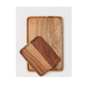 Plateau en bois élégant pour la présentation des repas, conçu pour servir des plats, des apéritifs, des desserts et pour les réceptions quotidiennes - Product Image 4
