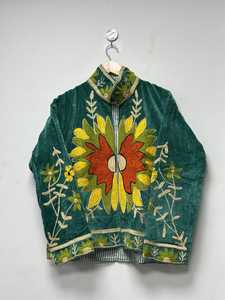 Magnifique veste Suzani faite main à motif tournesol, manteau brodé en velours, blazer floral, vêtement d'extérieur ethnique artisanal, manteau d'hiver bohème - Product Image 2