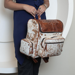 Cheveux occidentaux sur peau de vache naturelle botte point couche sac à dos fait à la main en cuir véritable sac à dos de voyage de luxe pour unisexe - Product Image 3