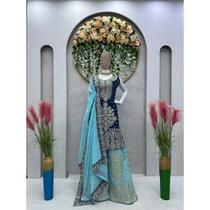 Ensemble de costume de fête pour femmes avec codage et travail de séquence - Product Image 2