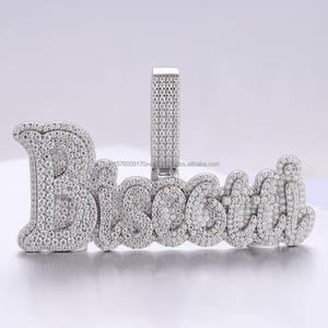 Pendentif personnalisé en moissanite de luxe, motif nom Brooklyn, lettres ciselées, serti de diamants étincelants - Product Image 5