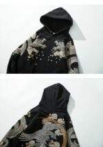 เสื้อฮู้ดผู้ชายสีดำ ปักลายมังกรด้วยมือ สไตล์จีน ทรงโอเวอร์ไซส์ แขนปกติ ผ้าฝ้ายถัก - Product Image 3