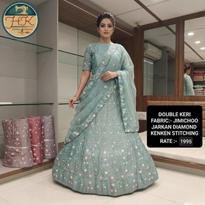 Ensemble ethnique indien de luxe Jimmi Choo Lehenga Choli vert marin pour femme, broderie diamant, tenue de mariée, confectionné par Kenken, parure de créateur - Product Image 6