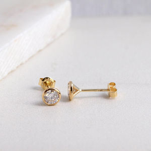 Pendientes de Diamante Cultivado en Laboratorio de 1.60 ct con Engaste de Bisel, Oro Amarillo Sólido de 14K, Certificado IGI, Regalo de Aniversario de Bodas para Mujer - Product Image 1