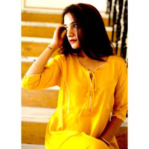 Kurti long jaune décontracté et écologique pour femme avec Bijiya Gotta en tissu popeline XS pour un usage quotidien - Product Image 3