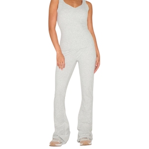 Ensembles de yoga pour femmes en gros, nouvelle conception, 2 pièces, vêtements de sport et de fitness de haute qualité, ensemble de course à pied - Product Image 1