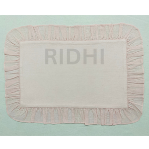Manteles Individuales de Lino Rosa Suave Hechos a Mano Ridhi con Volantes, Ecológicos y Reutilizables, Venta al por Mayor para Hoteles, Bodas y Cenas en el Hogar - Product Image 1