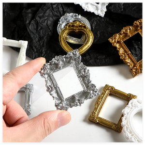 Cadre photo en résine plat, mini ornement DIY, style européen vintage, en or antique, blanc, argent, forme cœur, carré, ovale, rectangle, vente en gros - Product Image 3