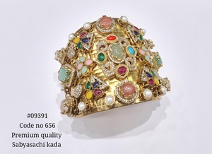 Bracelet manchette plaqué or avec pierres précieuses multicolores et perles, jonc ouvert en zircon cubique, bijou de mariage - Product Image 4