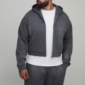 Sudadera con capucha y cremallera completa para hombre, color gris carbón, con pedrería, corte ajustado, chaqueta de forro polar con diamantes brillantes y pantalones de chándal. - Product Image 1