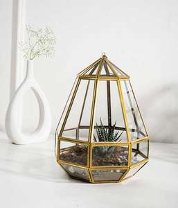 Terrario Decorativo de Cristal y Metal de la Más Alta Calidad, Contenedor de Terrario de Vidrio para Arreglos Florales en Mesa de Oficina u Hogar - Product Image 3