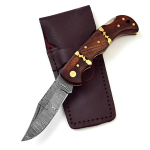 Couteau pliant en acier Damas forgé à la main, manche en bois de rose, étui en cuir, couteau de poche EDC pour la chasse et le camping - Product Image 1
