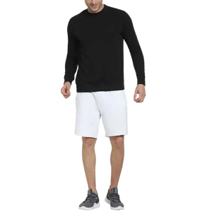 Sweat-shirt à col rond à manches longues noir pour homme, coupe classique, en coton tricoté, pull décontracté, vêtements d'été, shorts blancs, baskets grises - Product Image 1